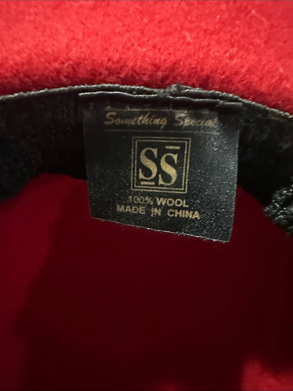 Red Hatter Club Something Special 100% Wool Red Church Derby Kentucky Derby Wide